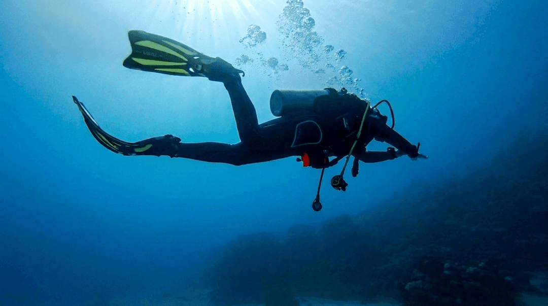 Certified diver preparing for a nitrox dive in El Gouna